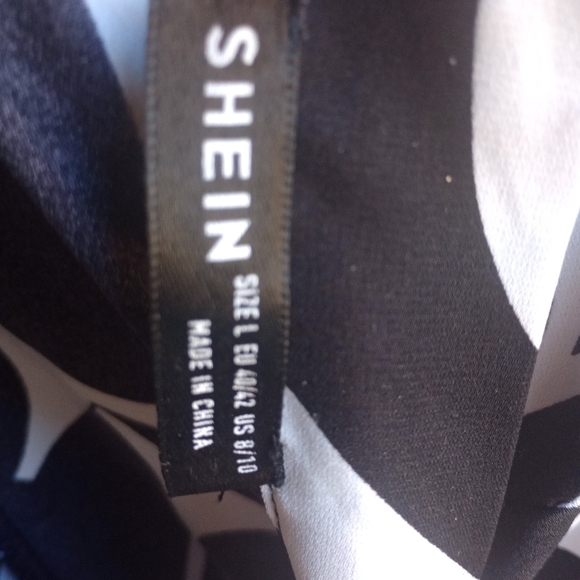 Shein Letter Number Print Bat Sleeve Moc Neck Cape Blouse Sz Large - Picture 5 of 6